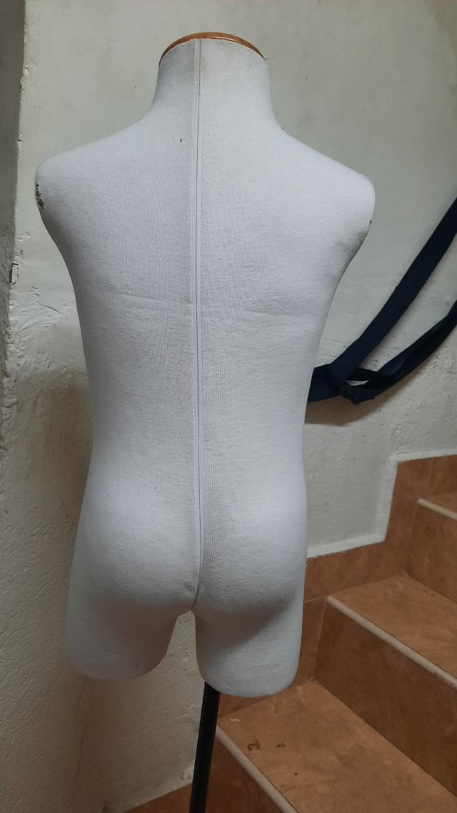 Maniquie para niños, chico, moda infantil