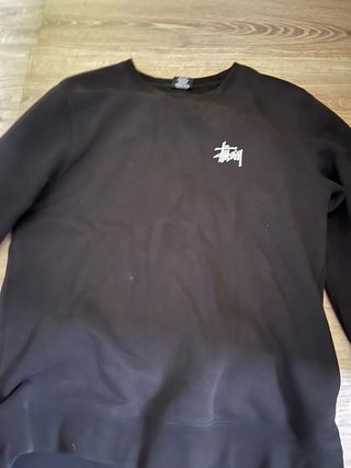 Sudadera stussy basica de segunda mano por 90 EUR en Santa Perpètua de  Mogoda en WALLAPOP