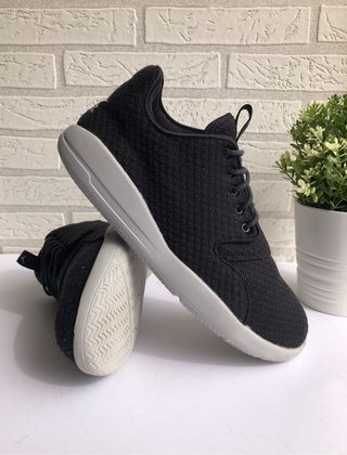 Bambas Jordan Eclipse talla 42 de segunda mano por 40 EUR en Igualada en  WALLAPOP