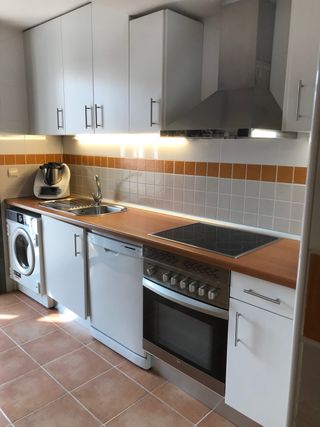Cocina completa con electrodomesticos de segunda mano por 600 EUR en  Móstoles en WALLAPOP