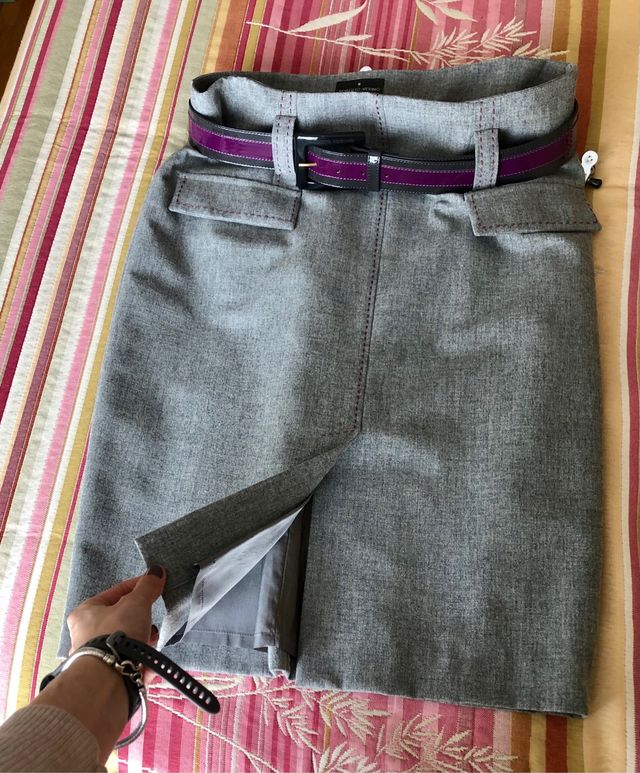 Falda gris Roberto Verino talla 42
