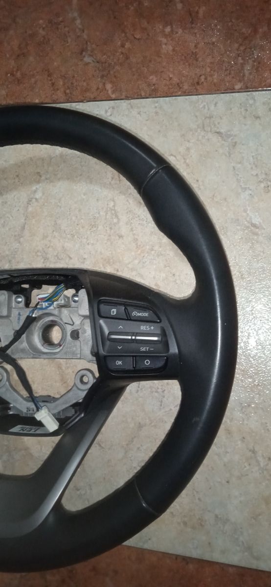 volante multifunción kona 2020