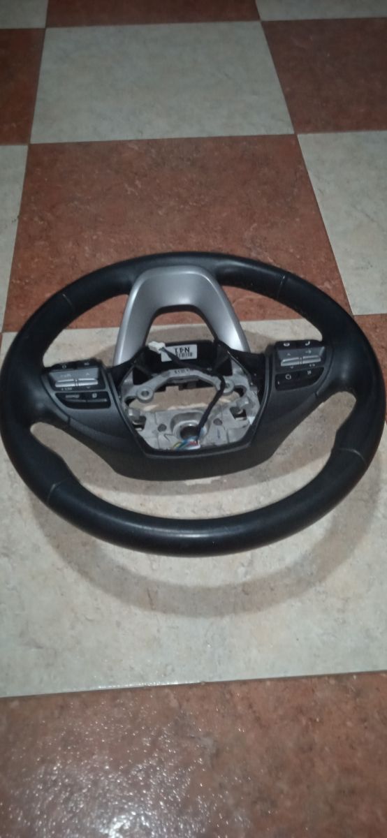 volante multifunción kona 2020