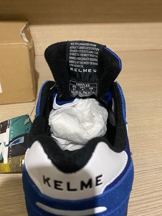 Zapatillas Kelme Charles 46818 T41 de segunda mano por 15 EUR en  Fuenlabrada en WALLAPOP