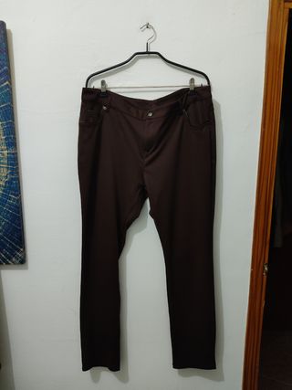 Pantalones para mujer talla 50 marca Unit de segunda mano por 6,3 EUR en  Guadix en WALLAPOP