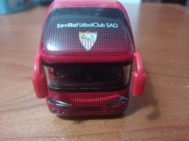 Autobús del Sevilla F.C.de juguete