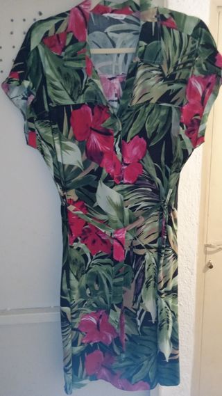 Vestidos Encuentro moda de segunda mano por 9 EUR en Madrid en WALLAPOP