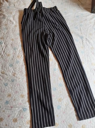 PANTALON MUJER SHEIN de segunda mano por 10 EUR en Barcelona en WALLAPOP
