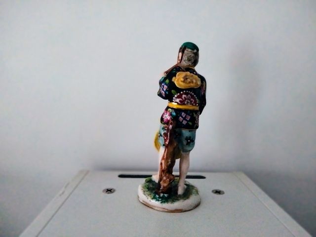Figura china de porcelana