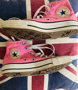 Converse rosa de segunda mano en Barcelona en WALLAPOP