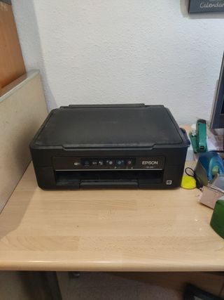Impresora EPSON XP-215 de segunda mano por 4 EUR en Barcelona en WALLAPOP
