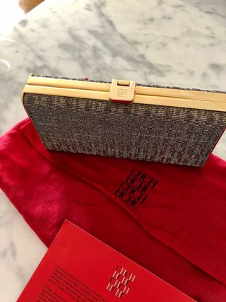 Bolso joya Carolina Herrera de segunda mano por 230 EUR en Las Palmas de  Gran Canaria en WALLAPOP