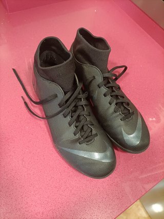 BOTAS FUTBOL NIKE MERCURIAL MULTITACO de segunda mano por 30 EUR en Hurtado  en WALLAPOP