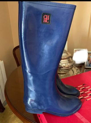 Botas de agua CAROLINA HERRERA N. 38 de segunda mano por 50 EUR en Jaén en  WALLAPOP