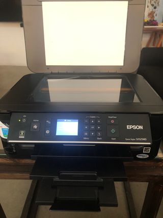 Epson Stylus SX525WD WIFI de segunda mano por 35 EUR en Sevilla en WALLAPOP