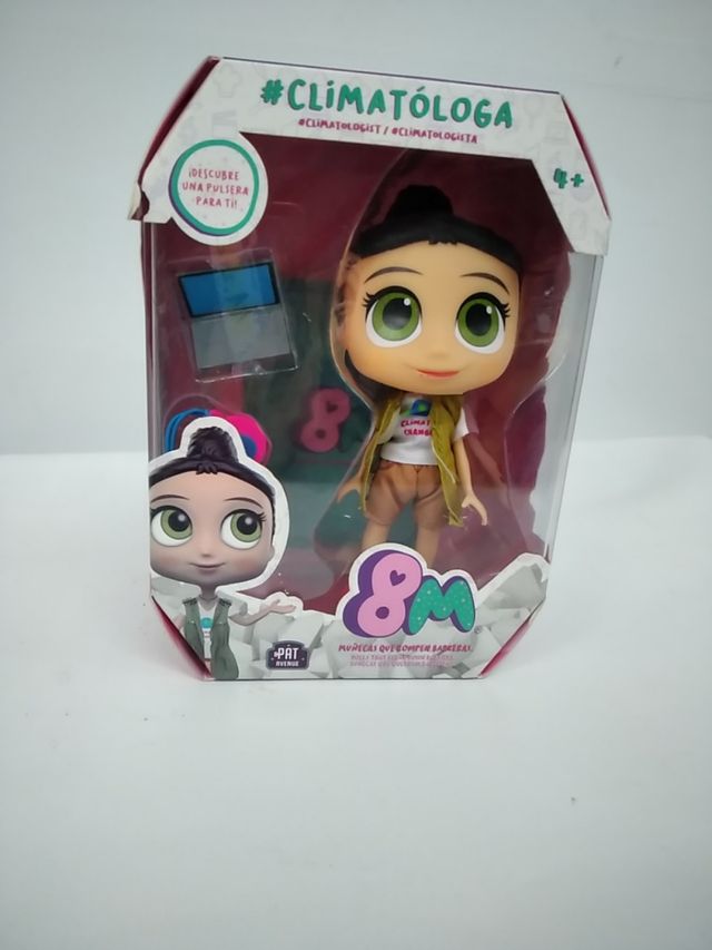 5 muñecas vestidas de profesiones