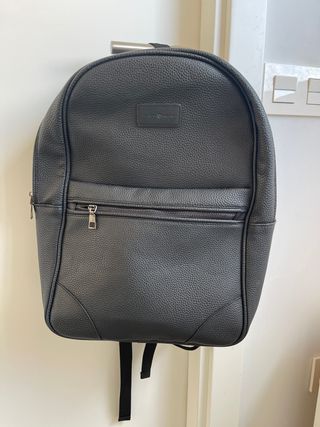 MOCHILA ÁLVARO MORENO de segunda mano por 19 EUR en Madrid en WALLAPOP