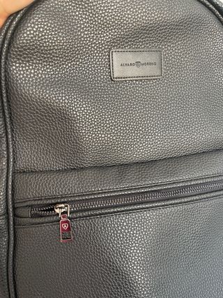 MOCHILA ÁLVARO MORENO de segunda mano por 19 EUR en Madrid en WALLAPOP