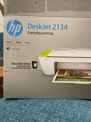 Impresora HP Deskjet 2134+ 2 cartuchos 302 de segunda mano por 35 EUR en  Madrid en WALLAPOP