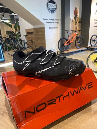 Zapatillas ciclismo Northwave montaña 46 de segunda mano por 50 EUR en  Valencia en WALLAPOP