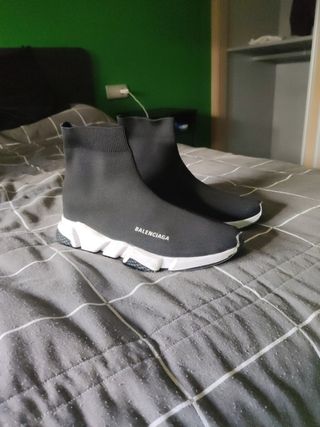 Zapatillas Balenciaga Speed de segunda mano en WALLAPOP