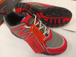 Zapatos, botas, zapatillas seguridad Safetop de segunda mano por 50 EUR en  Palencia en WALLAPOP