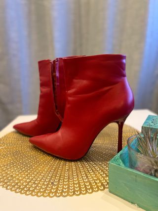 Botines Zara rojos de segunda mano en WALLAPOP