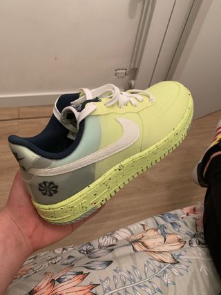 Nike air force 1 verde limon de segunda mano por 120 EUR en Barcelona en  WALLAPOP