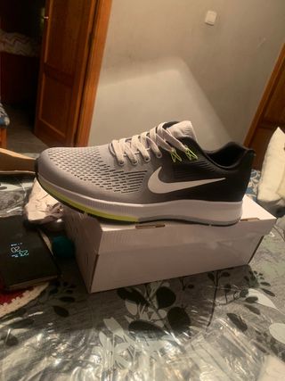Zapatillas nike de segunda mano por 20 EUR en Motril en WALLAPOP