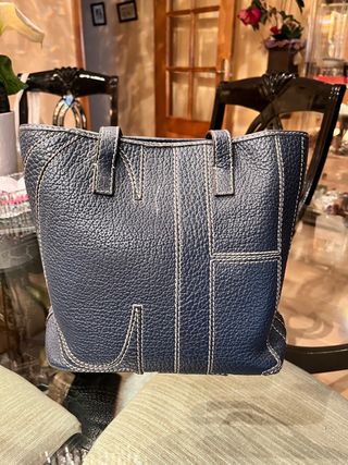 Bolso piel carolina Herrera de segunda mano por 129 EUR en Alcalá de  Henares en WALLAPOP