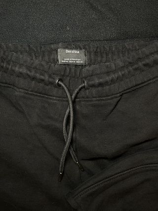Pantalones Reflectantes Bershka de segunda mano por 8 EUR en Madrid en  WALLAPOP