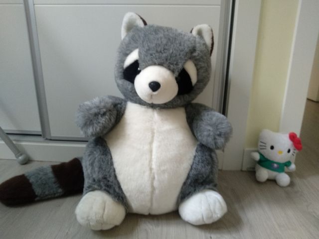Peluche muy grande de mapache