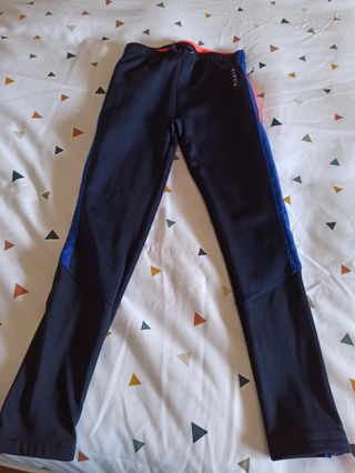 Chandal 3pzs futbol decathlon de segunda mano por 10 EUR en Mollerussa en  WALLAPOP