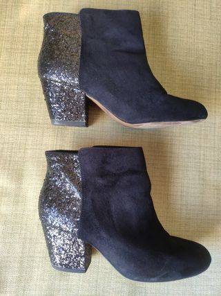 Botines negros ante con tacón, Bershka talla 39 de segunda mano por 16 EUR  en Madrid en WALLAPOP