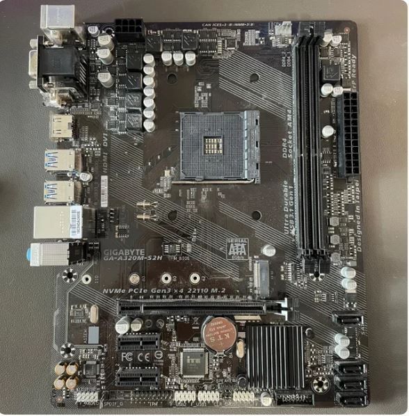 GIGABYTE GAA320S2H de segunda mano por 35 EUR en Sevilla en WALLAPOP