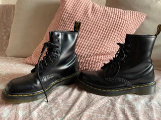Botas Dr Martens - 38 de segunda mano por 120 EUR en Madrid en WALLAPOP