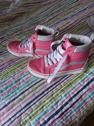 Botas vans impermeables de segunda mano por 20 EUR en Avilés en WALLAPOP