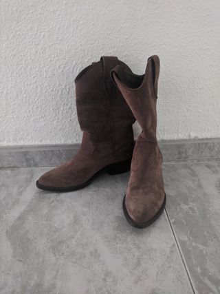 Botas cowboy Brownie de segunda mano por 100 EUR en Valencia en WALLAPOP