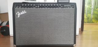 Amplificador Fender champion 100 de segunda mano por 240 EUR en Gijón en  WALLAPOP