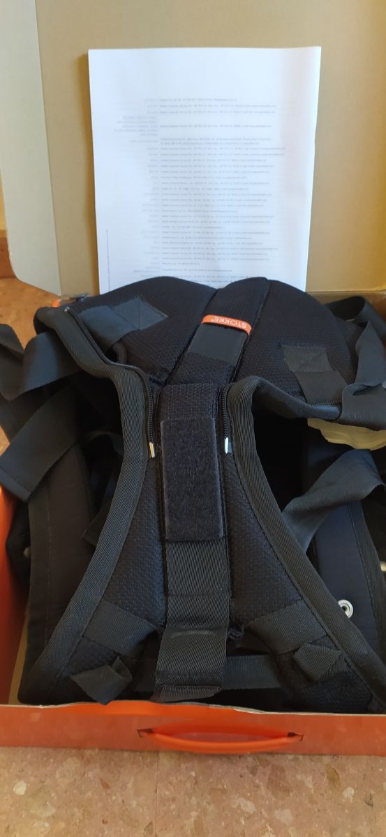 mochila porta bebe Stokke