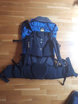Mochila de montaña de segunda mano por 20 EUR en Terrassa en WALLAPOP