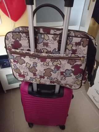 Portaordenador tous de segunda mano por 27 EUR en Leganés en WALLAPOP