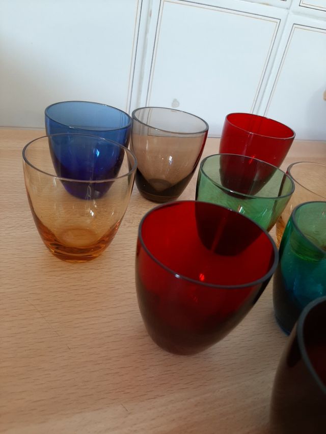 Vasos vidrio de colores