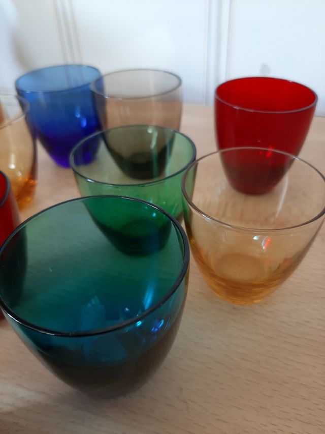 Vasos vidrio de colores