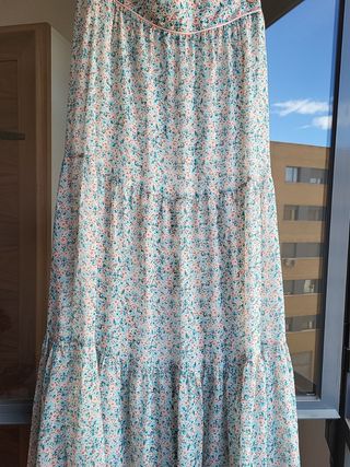 Falda larga formula joven talla 40 de segunda mano por 17 EUR en Torrejón  de Ardoz en WALLAPOP