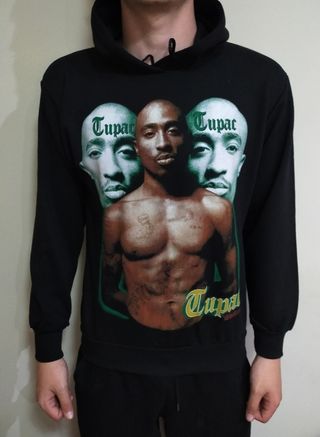 SUDADERA NUEVA - TUPAC - MEDIANA - PROMOCIÓN. de segunda mano por 18 EUR en  Madrid en WALLAPOP