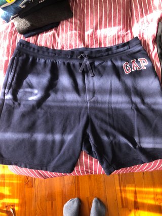 Pantalones cortos GAP de segunda mano por 12 EUR en Barcelona en WALLAPOP