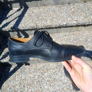 Zapatos de vestir Mango hombre de segunda mano por 12 EUR en Madrid en  WALLAPOP