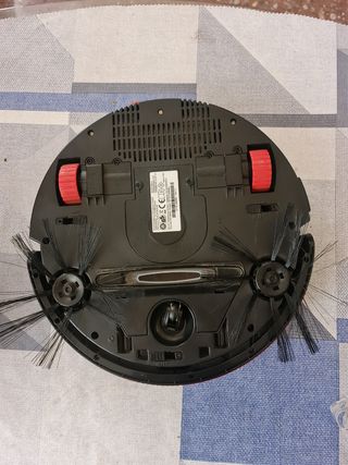 Robot Aspirador Libero 2.0 todo accesorios de segunda mano por 35 EUR en  Zaragoza en WALLAPOP