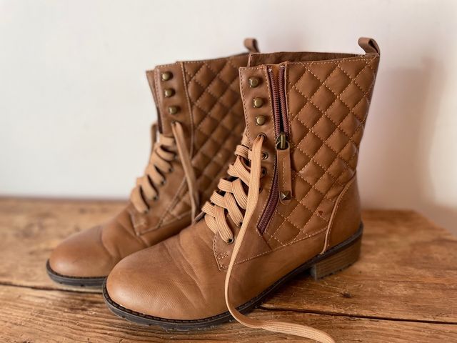Botas